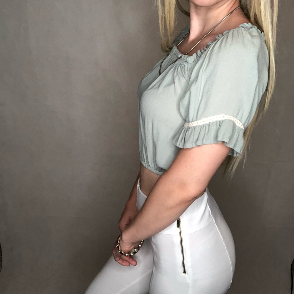 White skinny jeans leggings